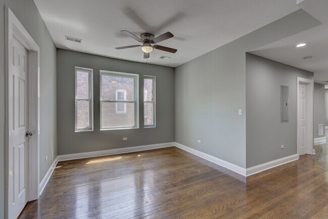 Building Photo - 6723 S Chappel Ave