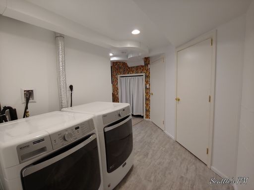 Building Photo - Beautifully Updated Magnolia House- 3 Bedr...