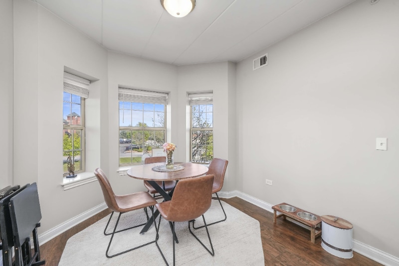 Building Photo - 7250 W 157th St