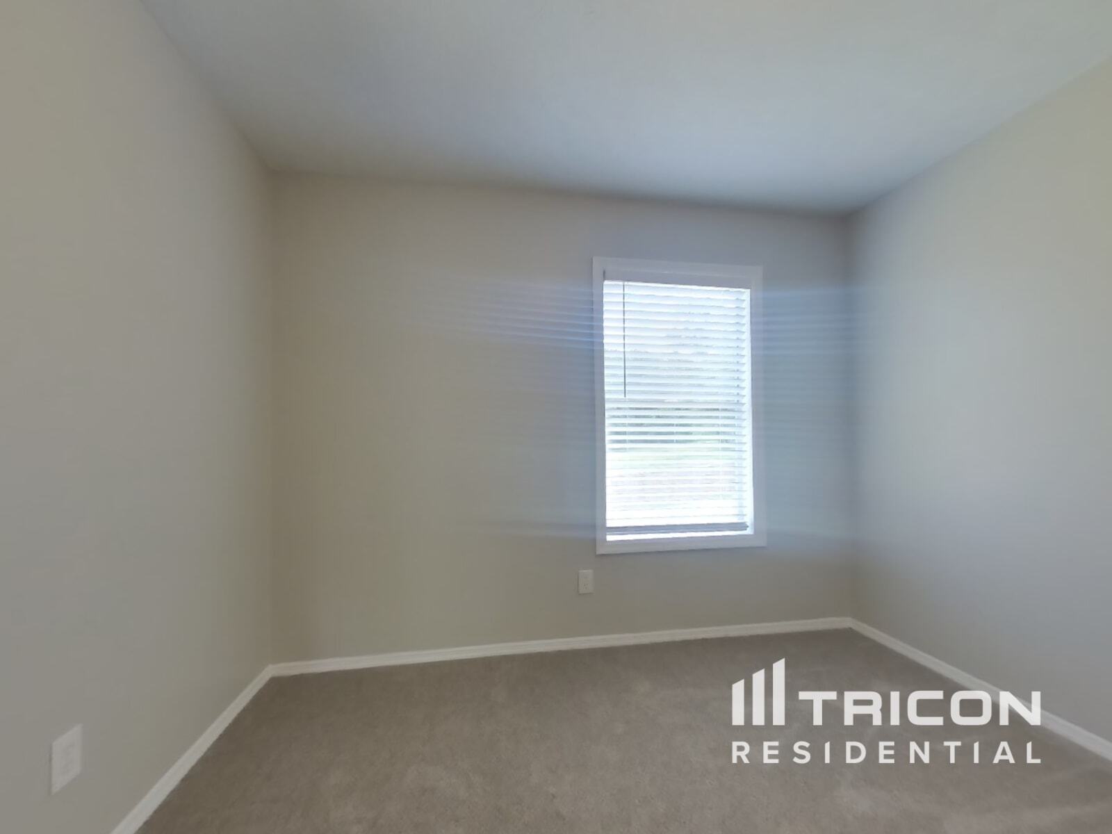 Building Photo - 3745 Talbot Ln