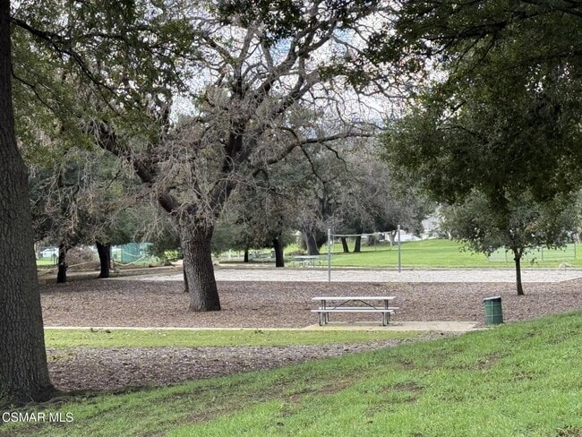 Building Photo - 3042 E Cumberland Ct