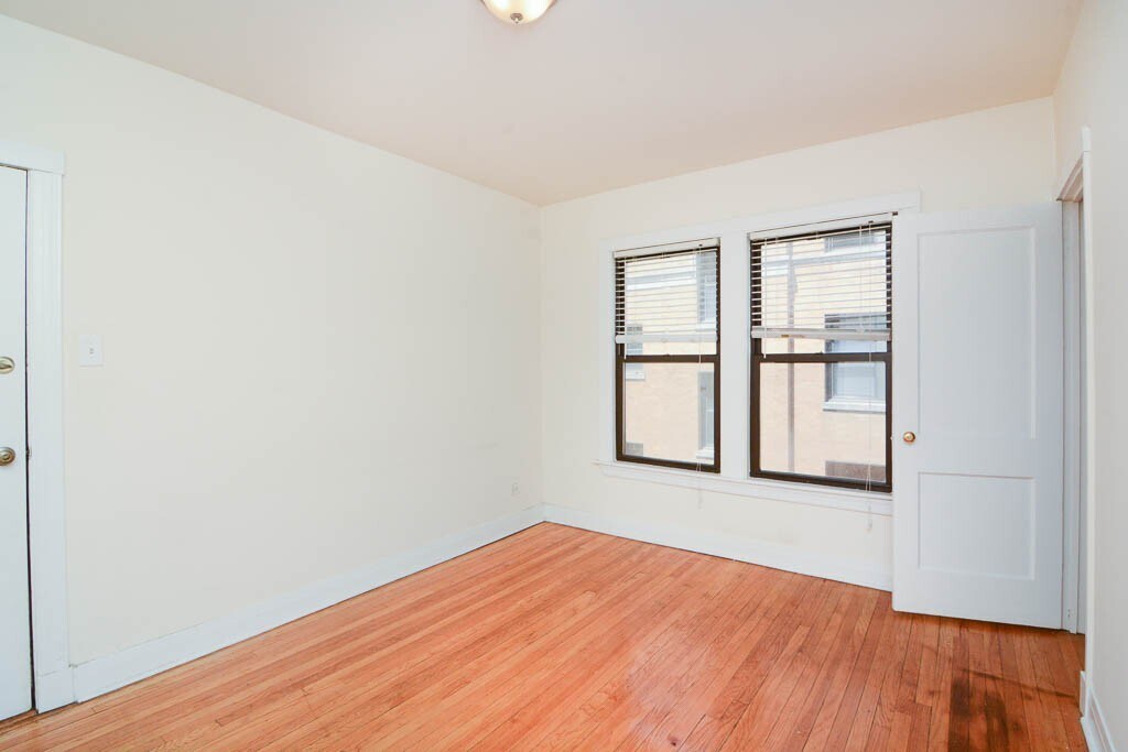 Building Photo - 2647 N Spaulding Ave