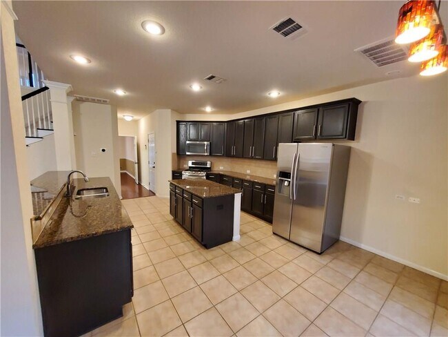 Building Photo - 4310 Reynosa Dr