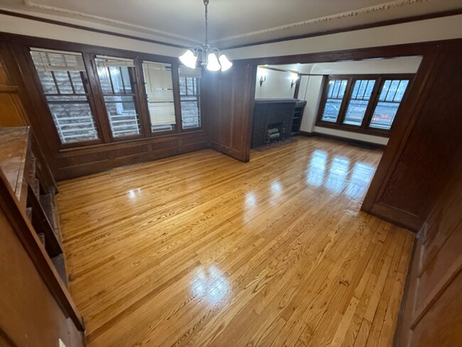 Building Photo - 2628-2630 N 48th St,