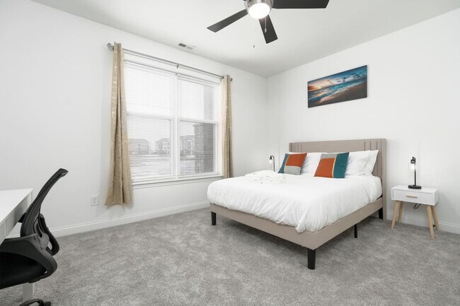 Building Photo - 5821 Elevated Way