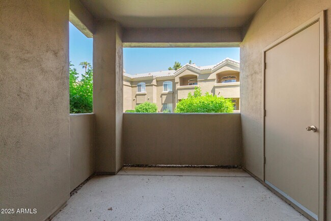 Building Photo - 5335 E Shea Blvd