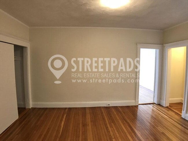 Building Photo - 1 bedroom in Boston MA 02215