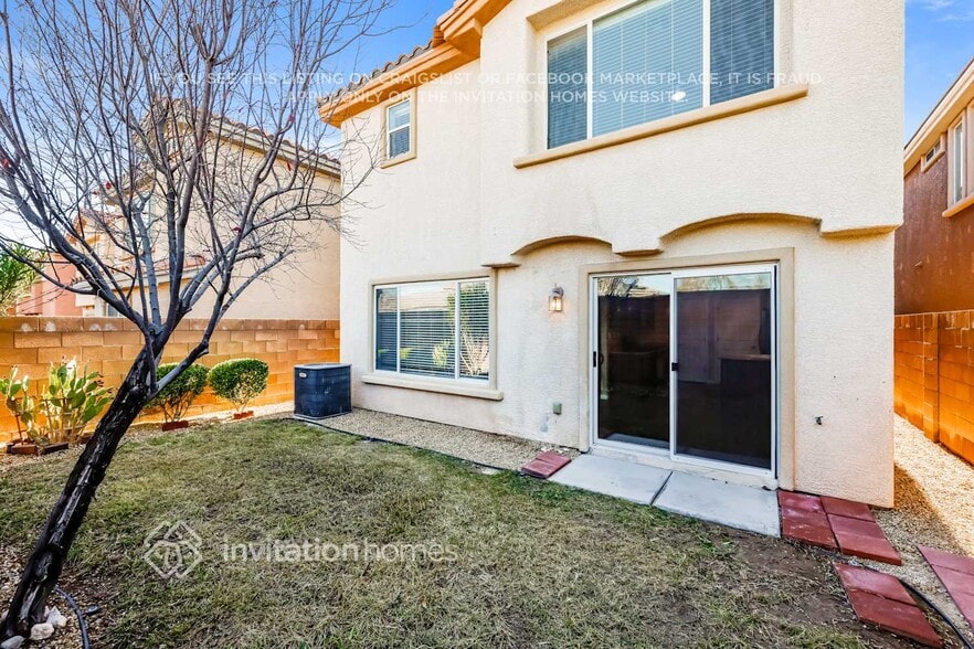 Building Photo - 7962 Valladolid Ave