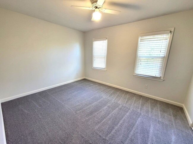 Building Photo - 2-Bedroom in the perfect location!