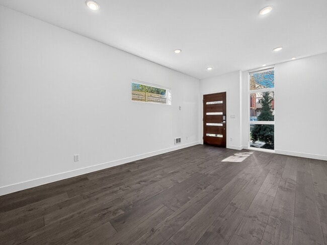 Building Photo - 809 NW 52nd St