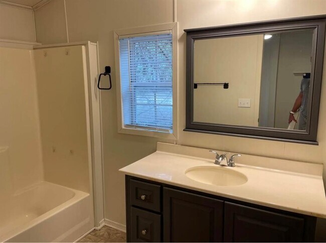 Building Photo - 23081 Nameless Rd