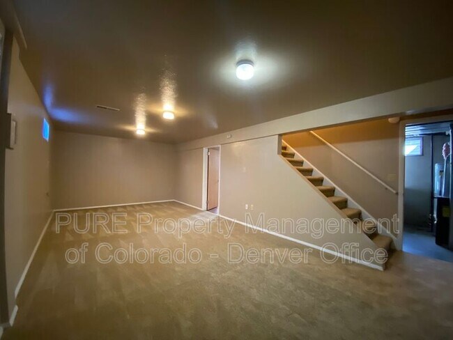 Building Photo - 10750 Owens St