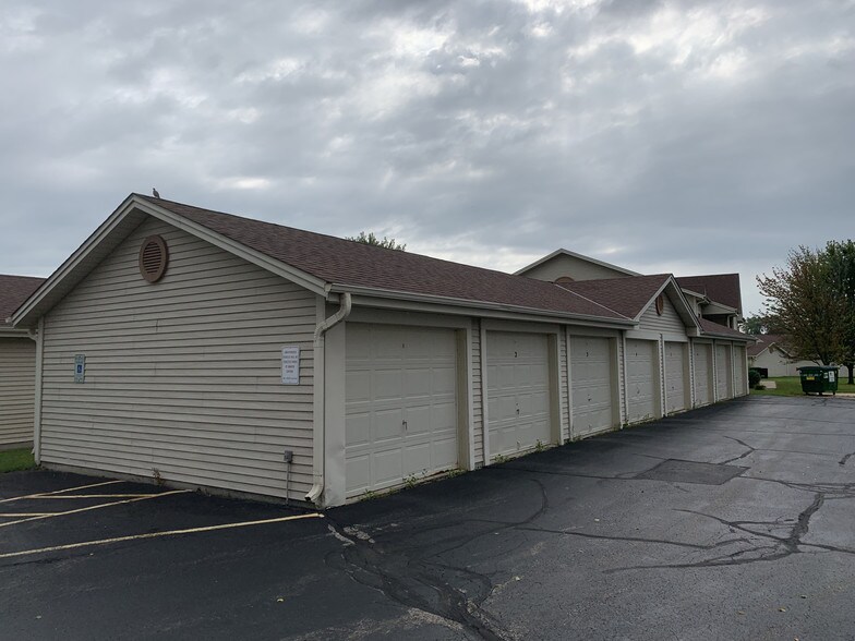 Building Photo - 1215 Bear Pass