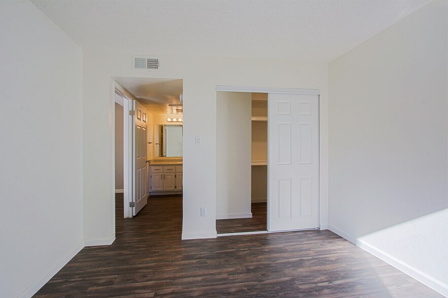 Interior Photo - Tesoro Apartments