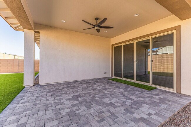 Building Photo - 20108 W Montecito Ave