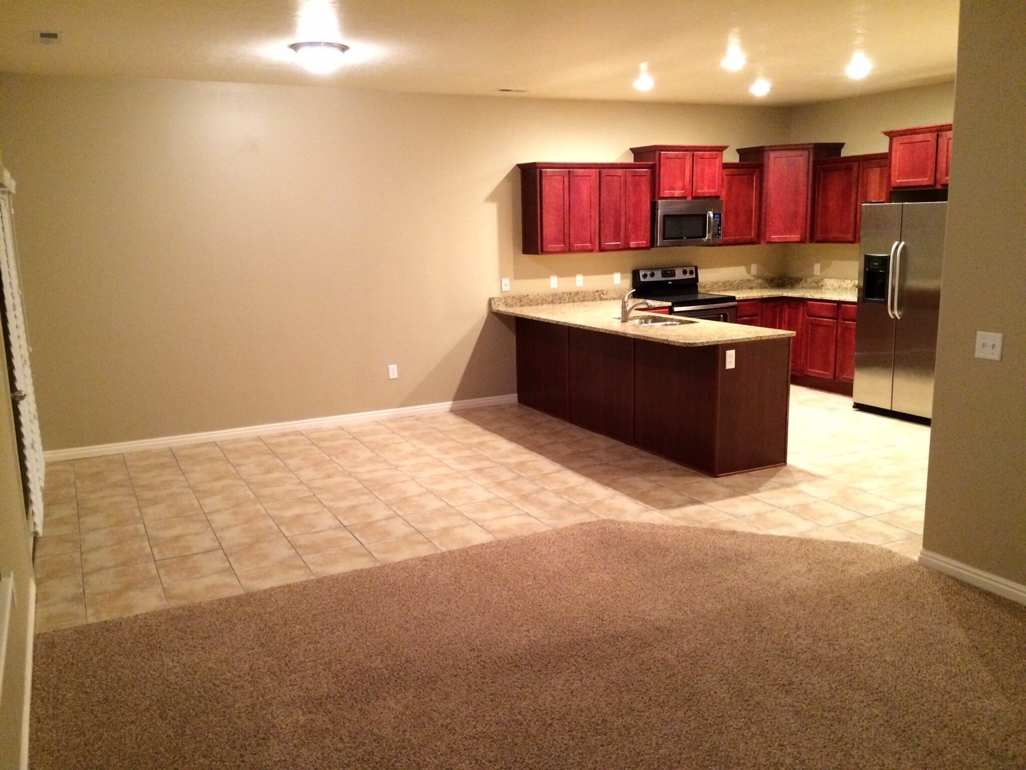 Building Photo - 825 Jordan Oaks Ct