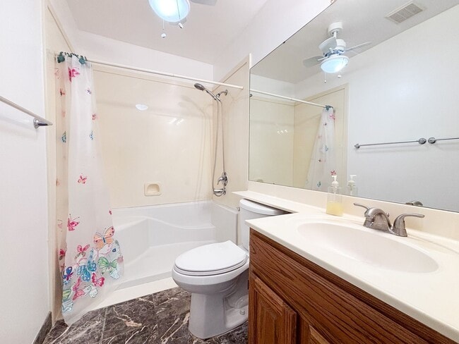 Building Photo - 2 BR/1BA | Newly Renovated Condo | In Orem!