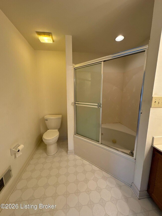 Building Photo - 10985 Eagles Cove Dr