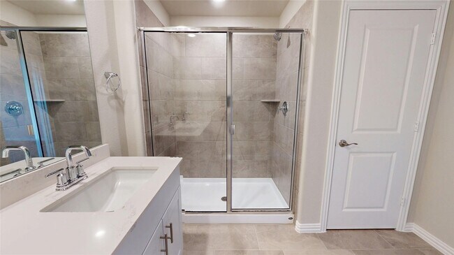 Building Photo - 2102 Dunbar Dr