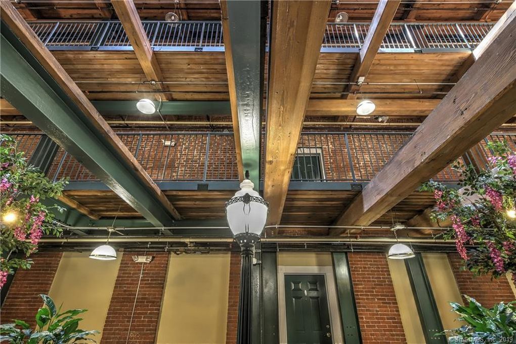 Building Photo - 145 Canal St