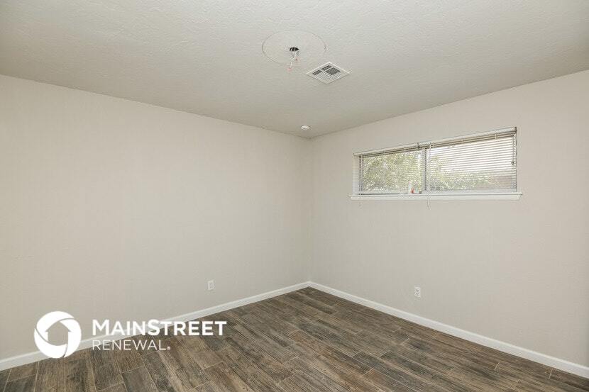 Building Photo - 5713 NW 33rd St