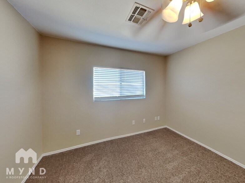 Building Photo - 672 W Barrus St