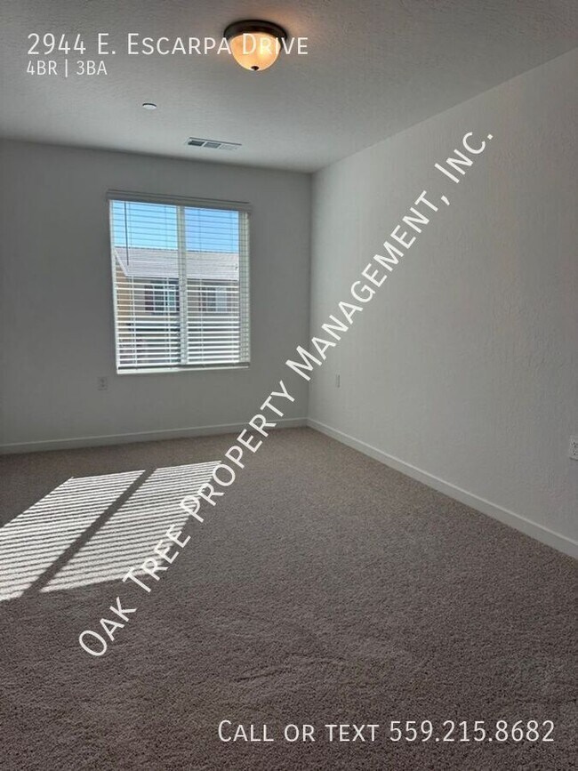 Building Photo - 2944 E Escarpa Dr