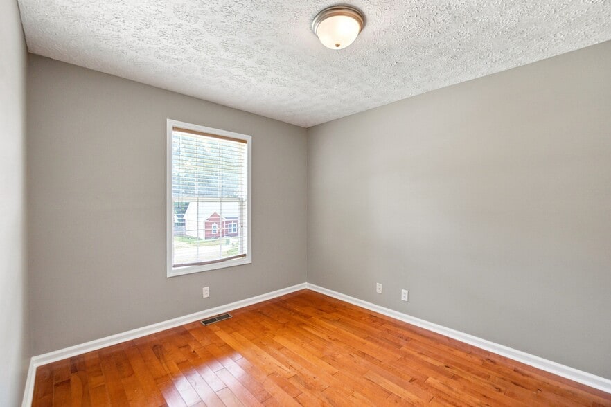 Building Photo - 1457 Cedar Springs Cir