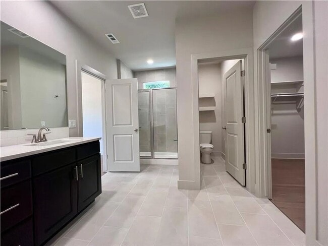 Building Photo - New Beginnings Start At AMRR: Luxury 4 Bedroom Home In Fayetteville