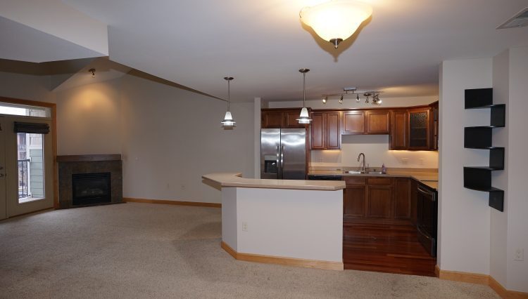 Building Photo - 8253 Mayo Dr