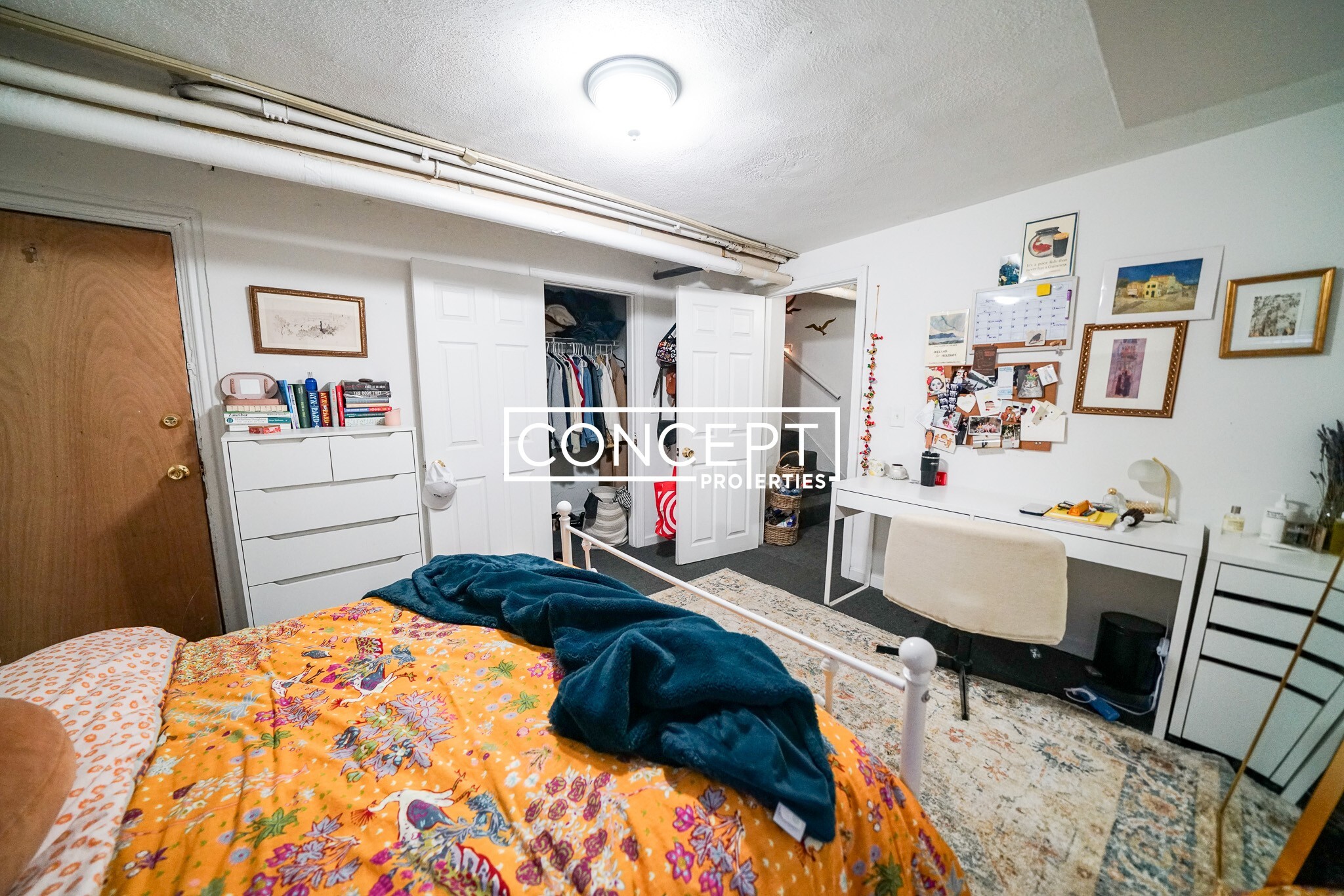 Building Photo - 216 Hemenway St