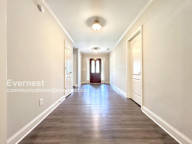 Building Photo - 215 Bridgemill Dr