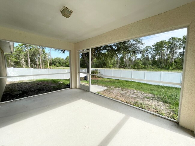 Building Photo - Lehigh Acres-NOW AVAILABLE **3 Bedroom/ 2 ...