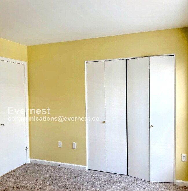 Building Photo - 1150 Inca St