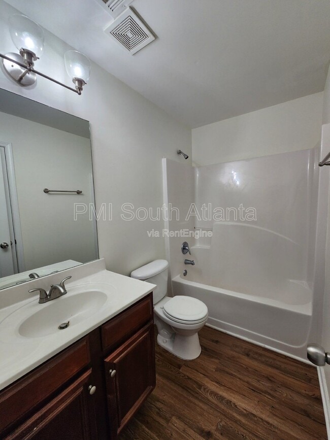 Building Photo - 2551 Wrangler Dr