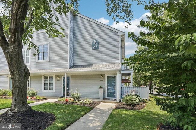 Primary Photo - 2706 Wimbledon Way