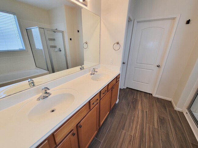 Building Photo - 6511 Canyon Mist Ln