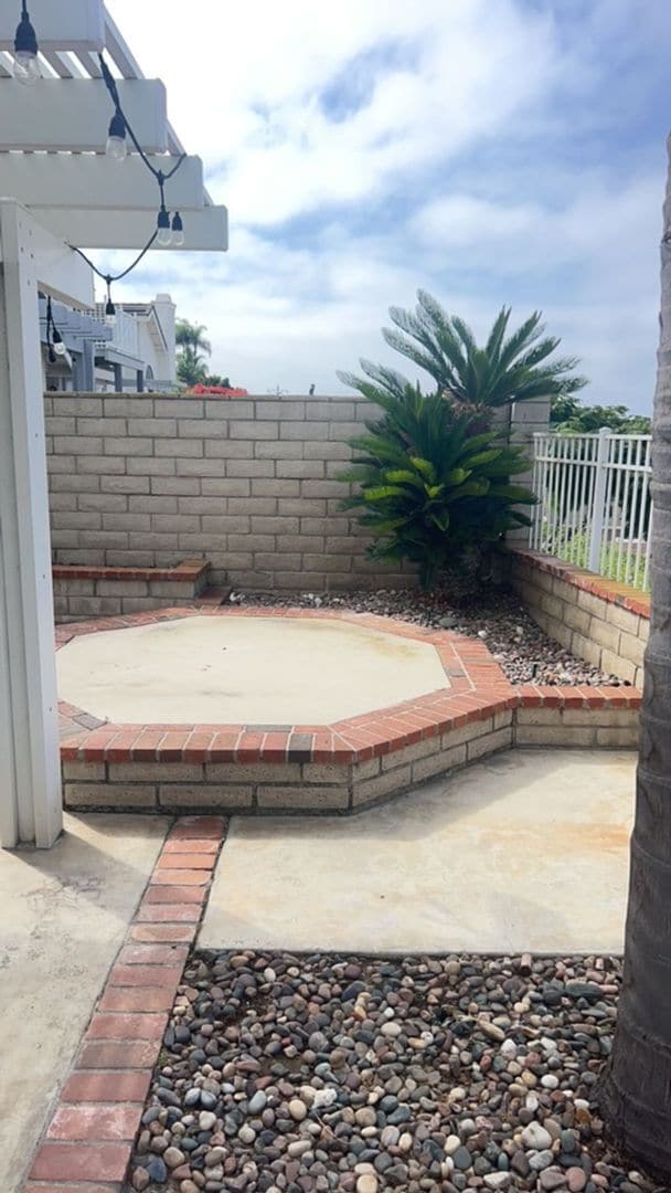 Building Photo - OCEAN VIEW Home in the gated Community of ...