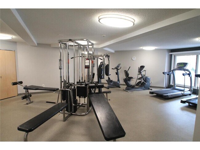 Building Photo - 3155 Coachman Rd