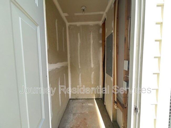 Building Photo - 3135 Ivy Wood Ln