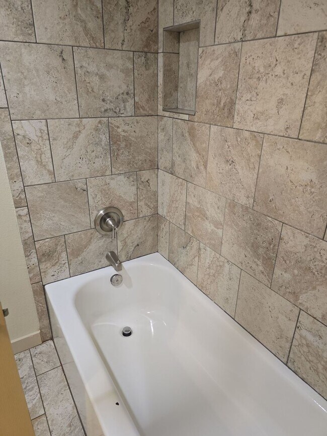 Building Photo - Wonderful in Waco!