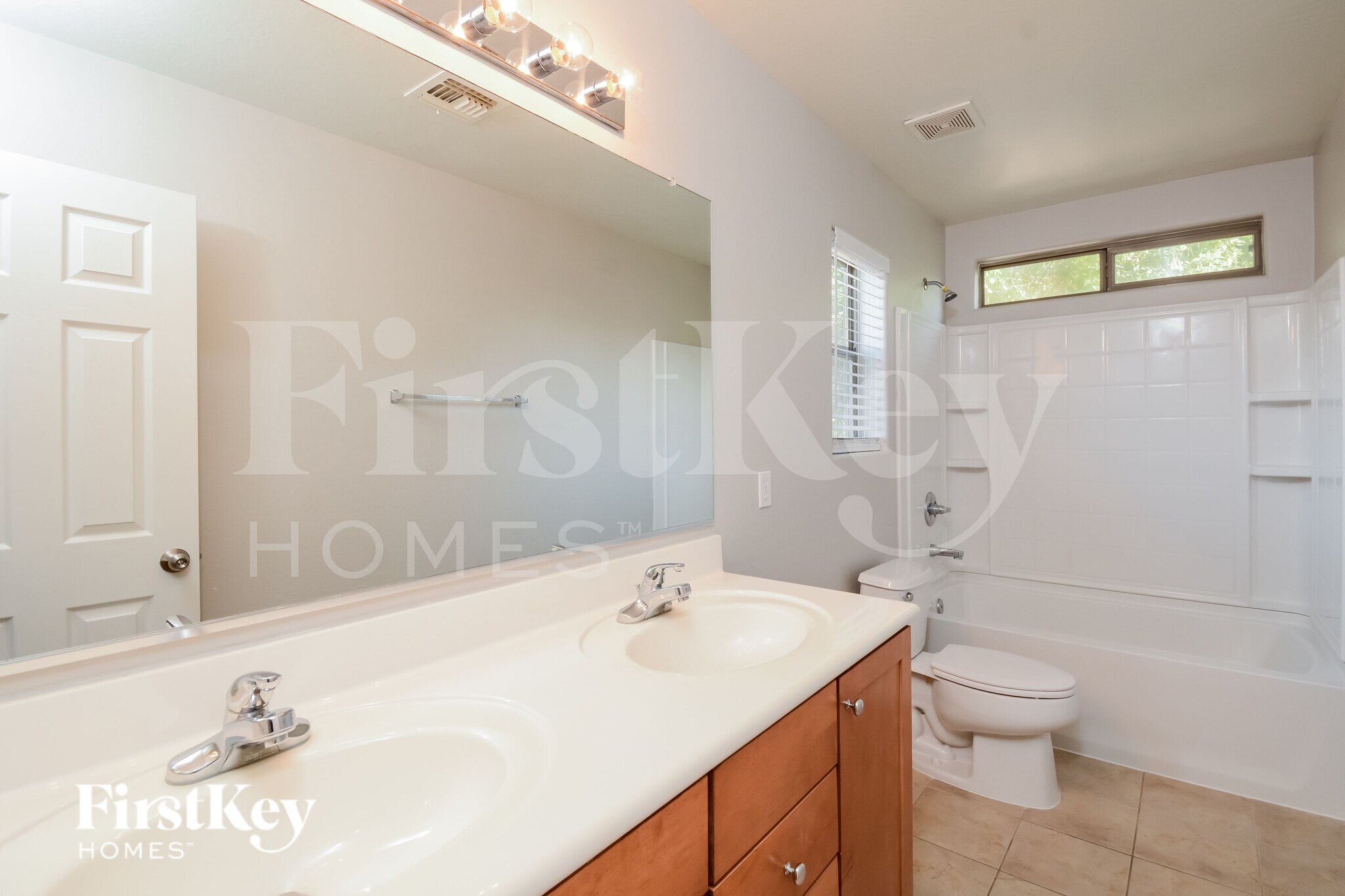 Building Photo - 16430 W Prickly Pear Trail