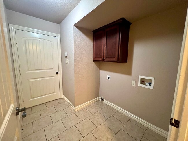 Building Photo - 5108 Hardscrabble Way