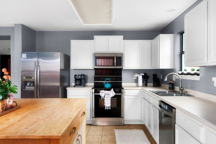 Building Photo - 7408 Derby Downs Dr