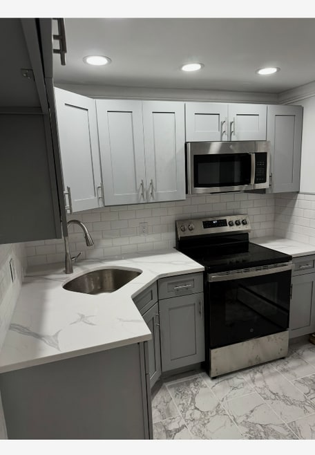 Building Photo - 101 Branch St