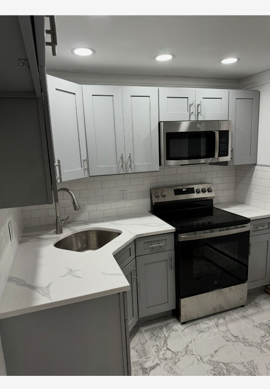 Building Photo - 101 Branch St