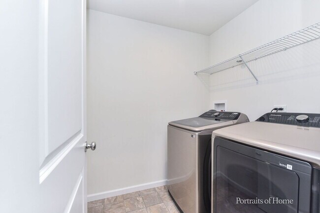 Building Photo - 458 Watercress Dr
