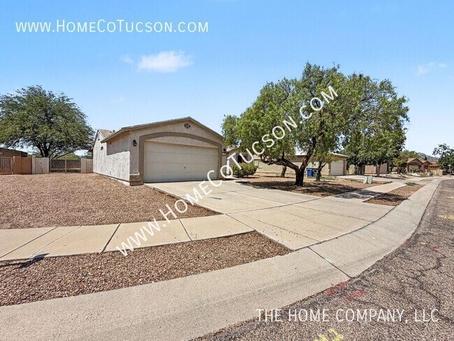 Building Photo - 1519 W Bloomfield Pl