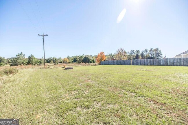 Building Photo - 101 Shasta Dr