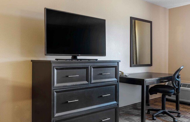 Building Photo - Furnished Studio-Dallas - Richardson